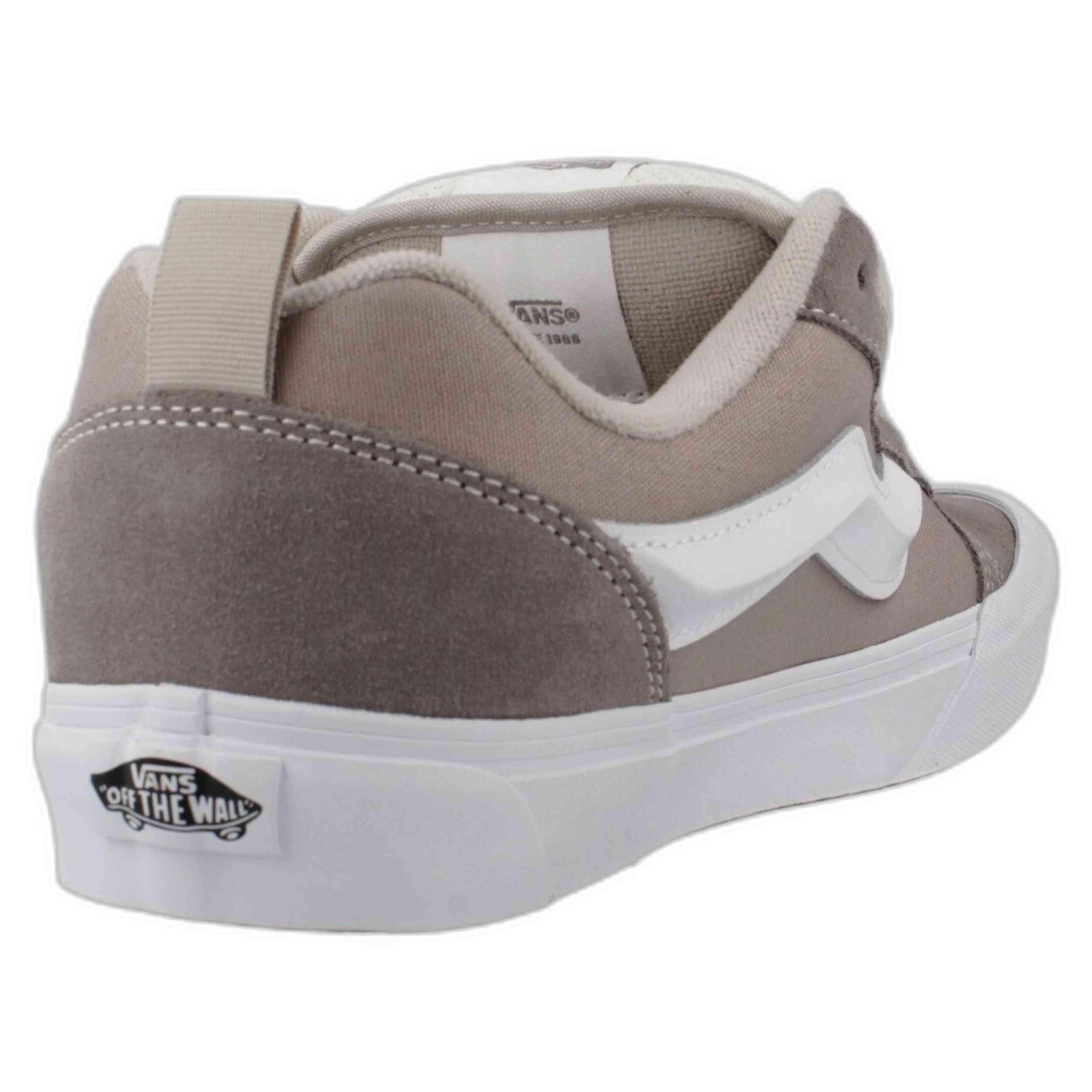 Baskets Vans modèle VN000CS0BGG1 pour femmes 3/5