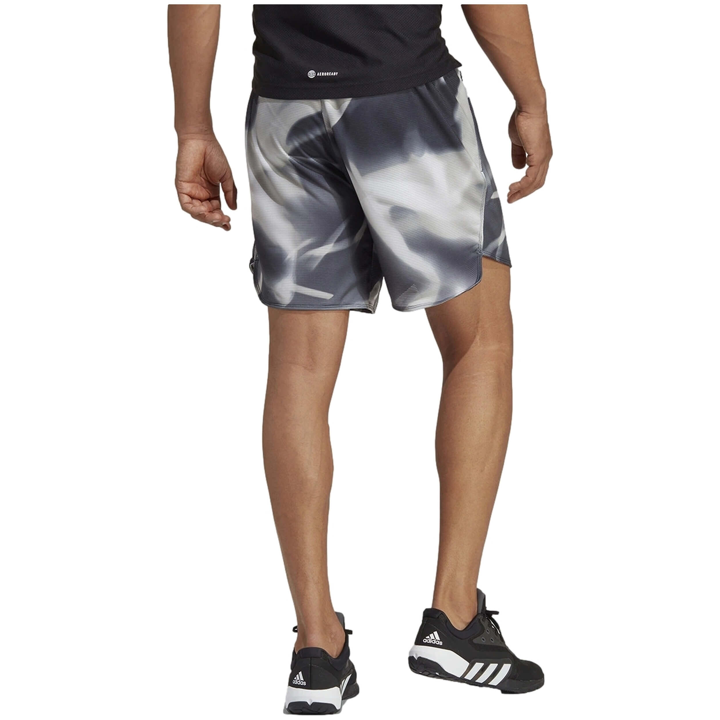 Pantaloncini Adidas modello IC2039 per uomini 2/5
