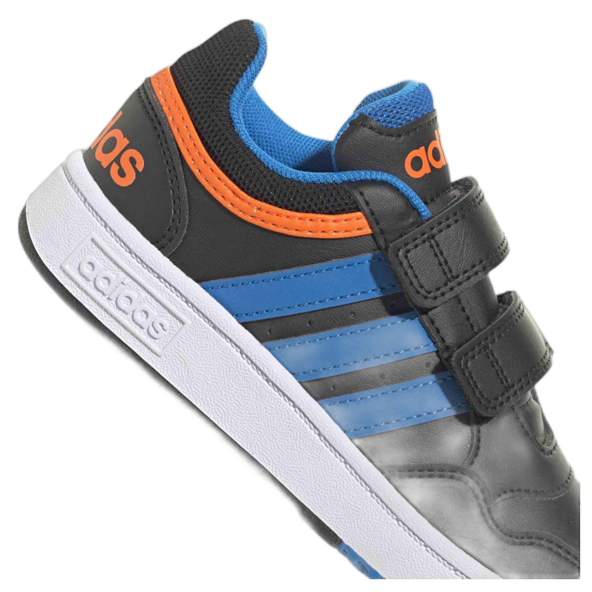 Baskets Adidas modèle GZ1939 pour unisexe enfants 4/5