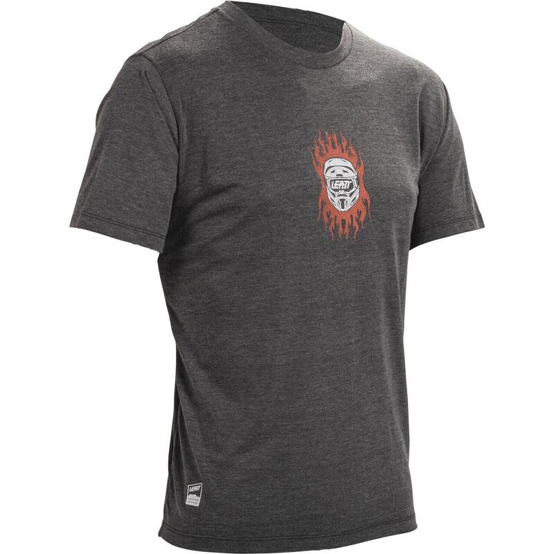 18a14100-7000-4121-a9bc-7fdf152f0171_c1