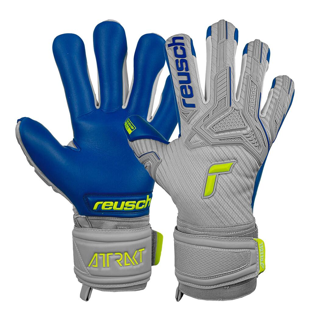 Goalkeeper gloves Reusch Attrakt Freegel Gold