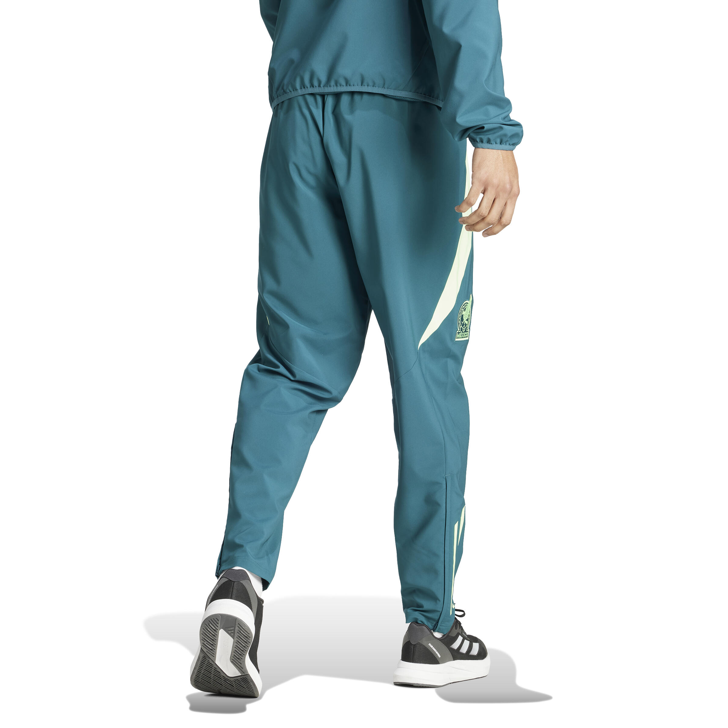 Prematch-Hose Mexiko Copa America 2024 5/7