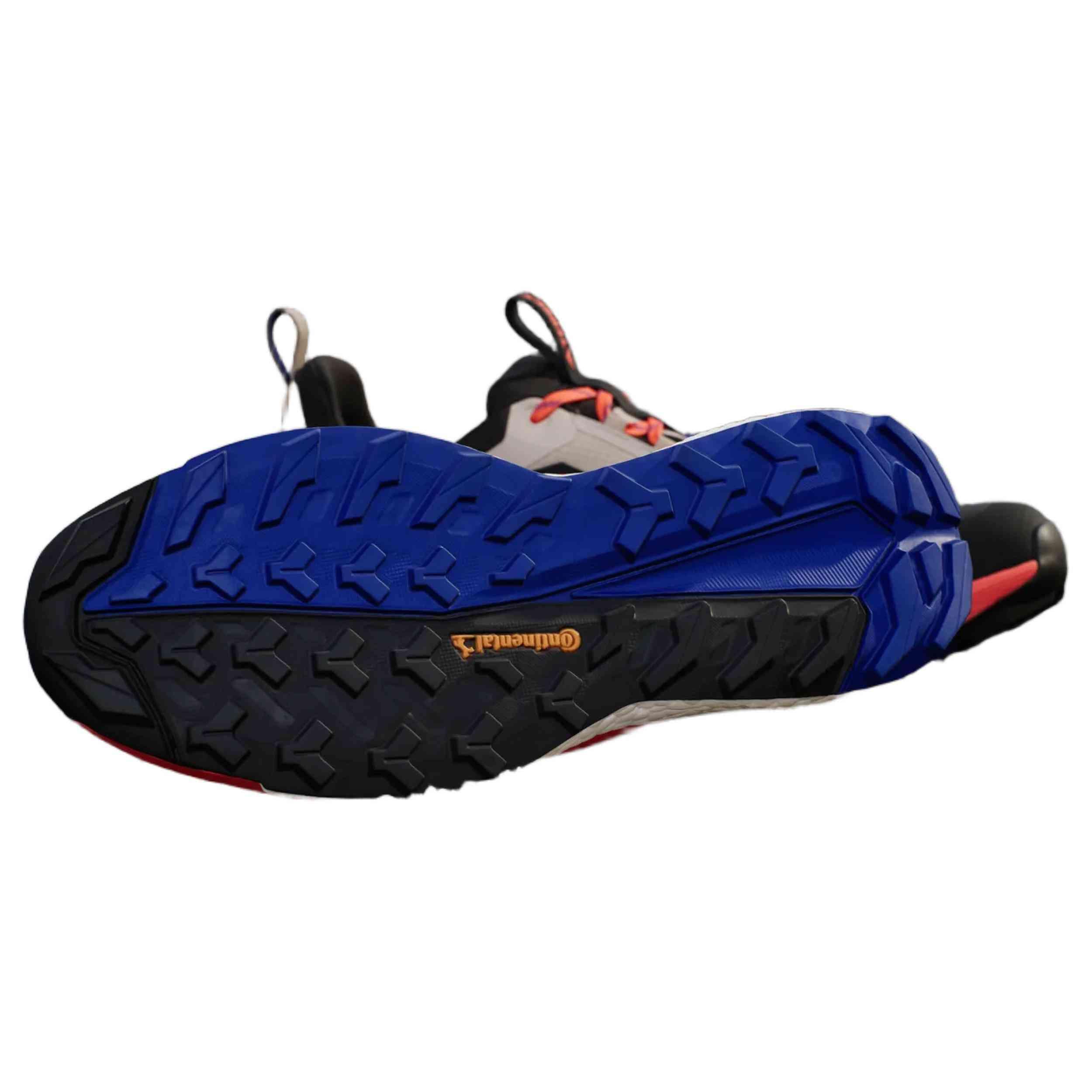 Zapatillas de trekking Adidas modelo IH3536 para hombre 4/5