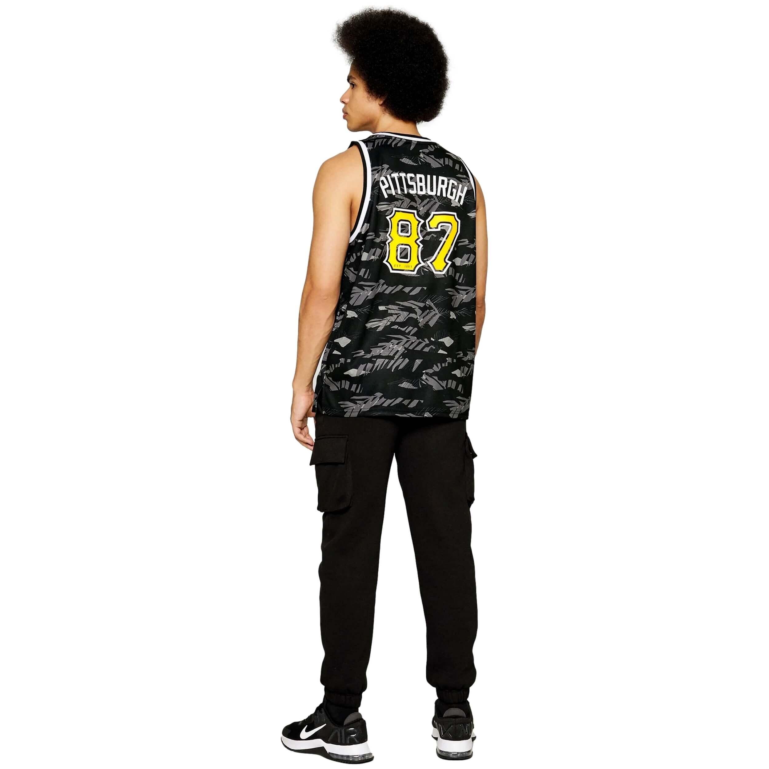 Camiseta de tirantes Fanatics modelo 3237M-MLTC para hombre 3/4