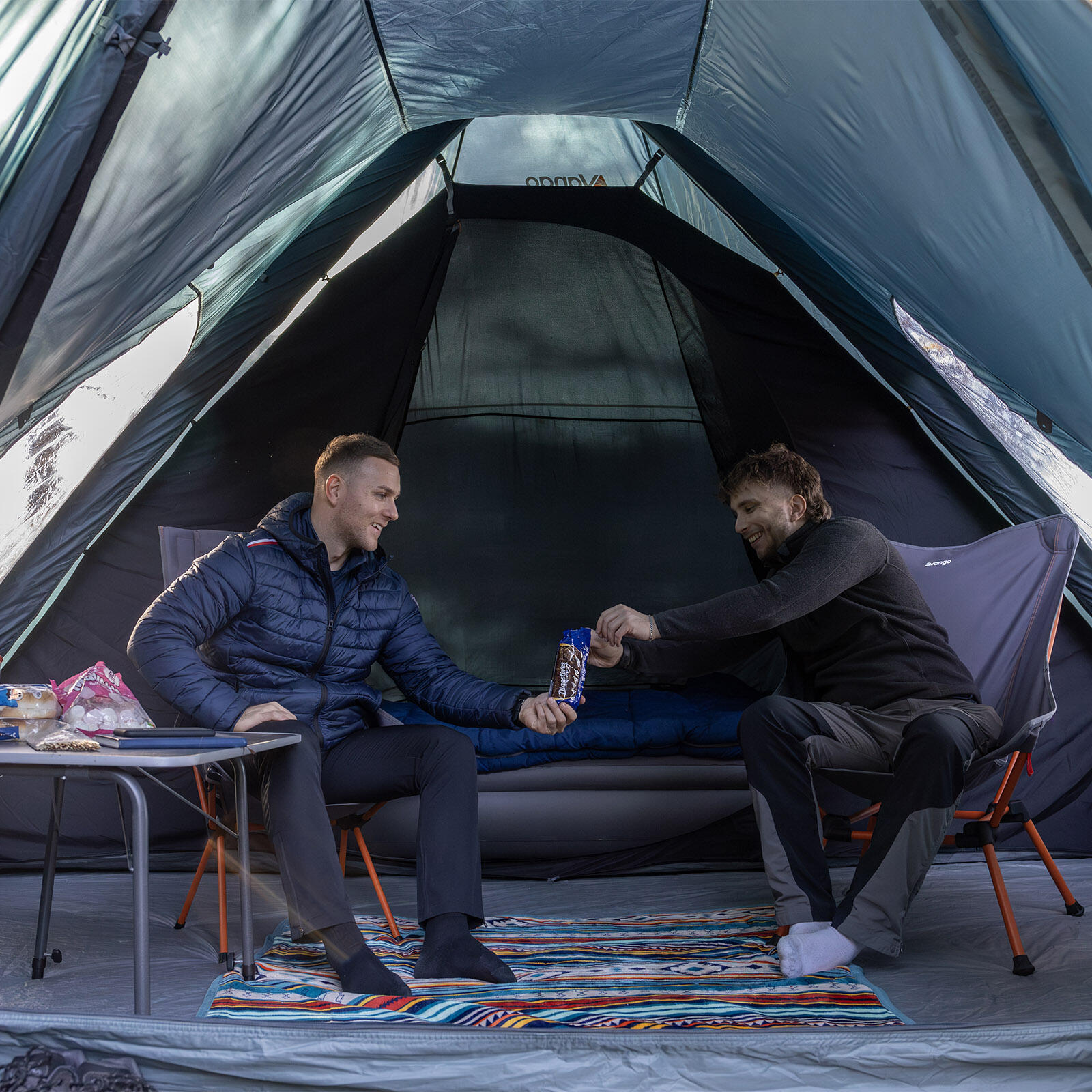 Kampeertent Teepee Air 400 Airbeam 4 persoons tipi familieluchttent 5/7
