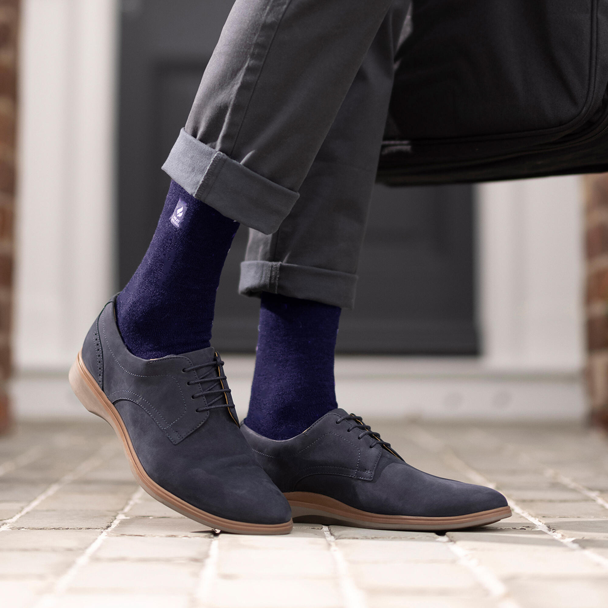4 Pair Mens Ultra Lite Extra Thin 1.0 TOG Casual Thermal Socks 5/6