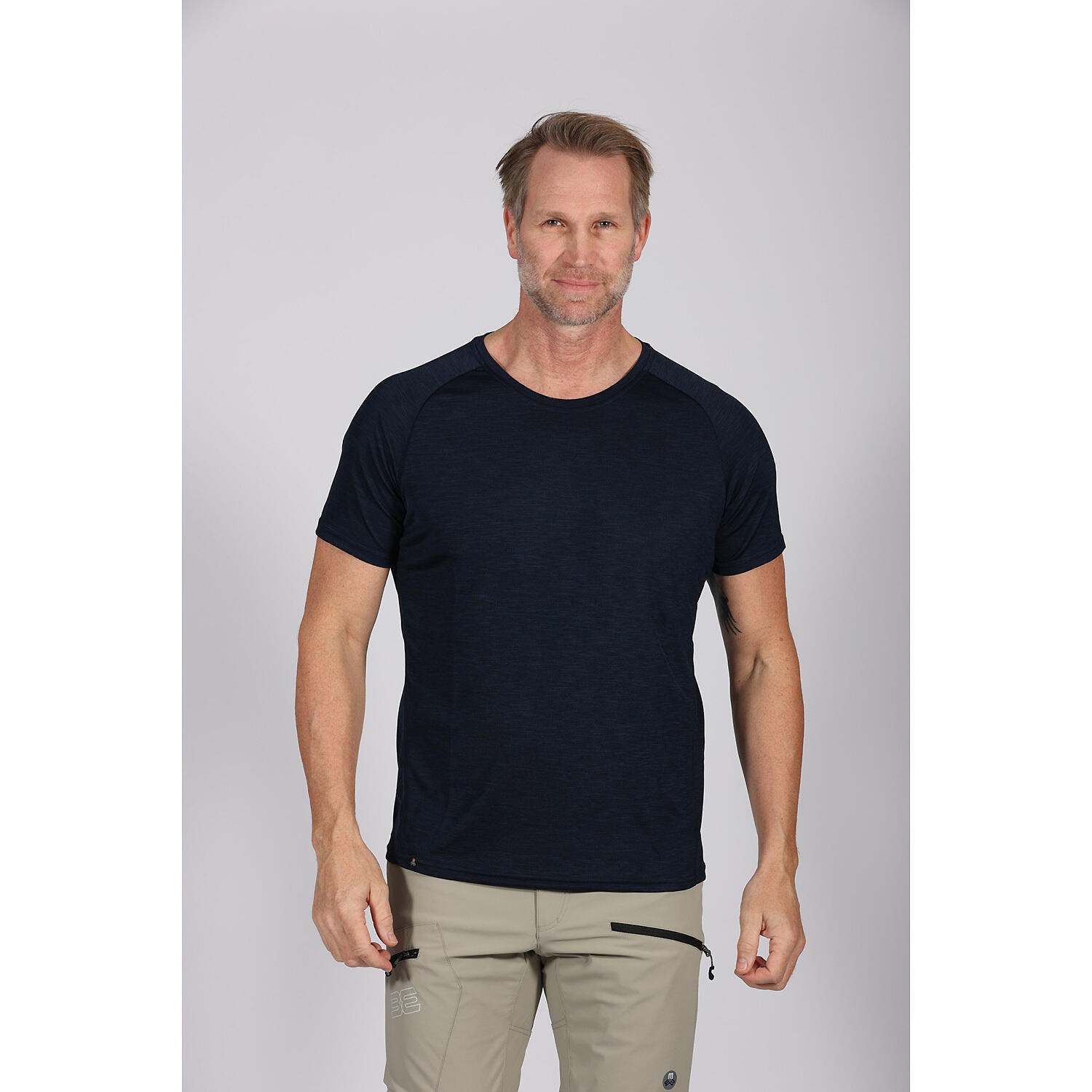 Herren Shirt Glödis 3 fresh 2/7