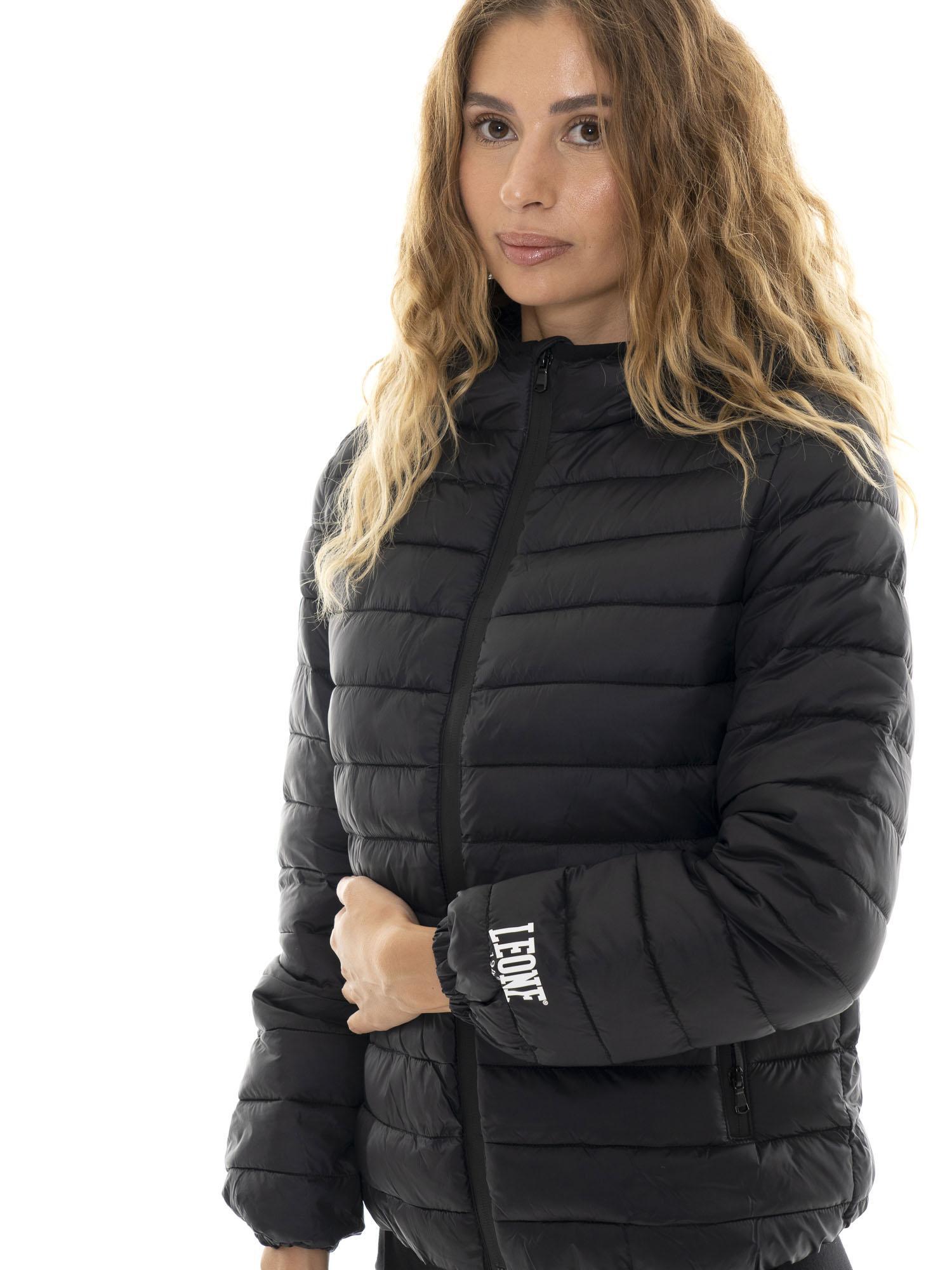 Plumífero de invierno para mujer con capucha "Never Without" 3/5