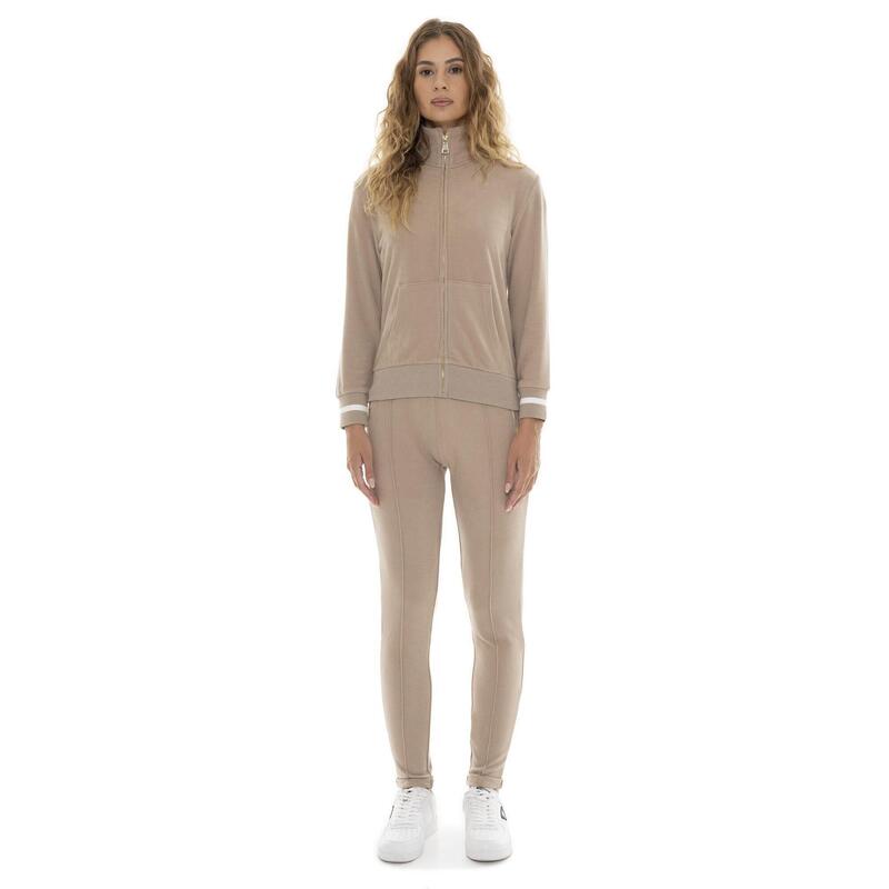 02554542-cfd1-4ec0-9bc7-3d4c699247a6_c100