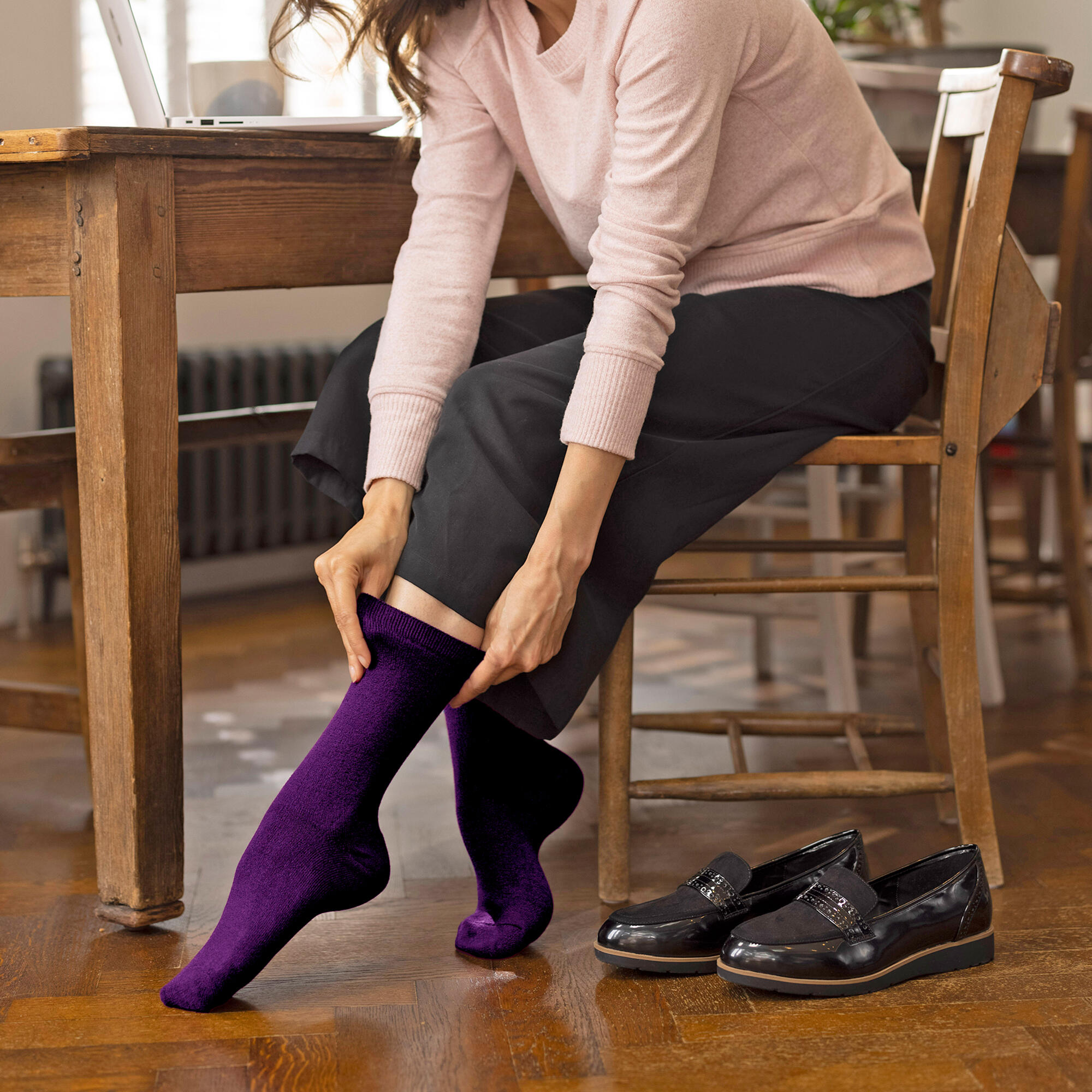 4 Pairs Ladies Ultra Lite Extra Thin 1.0 TOG Casual Thermal Socks 5/6