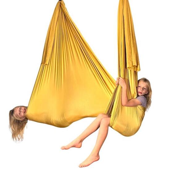 Aerial Yoga Hängematte 5m, montagefertig mit 2 Karabinern