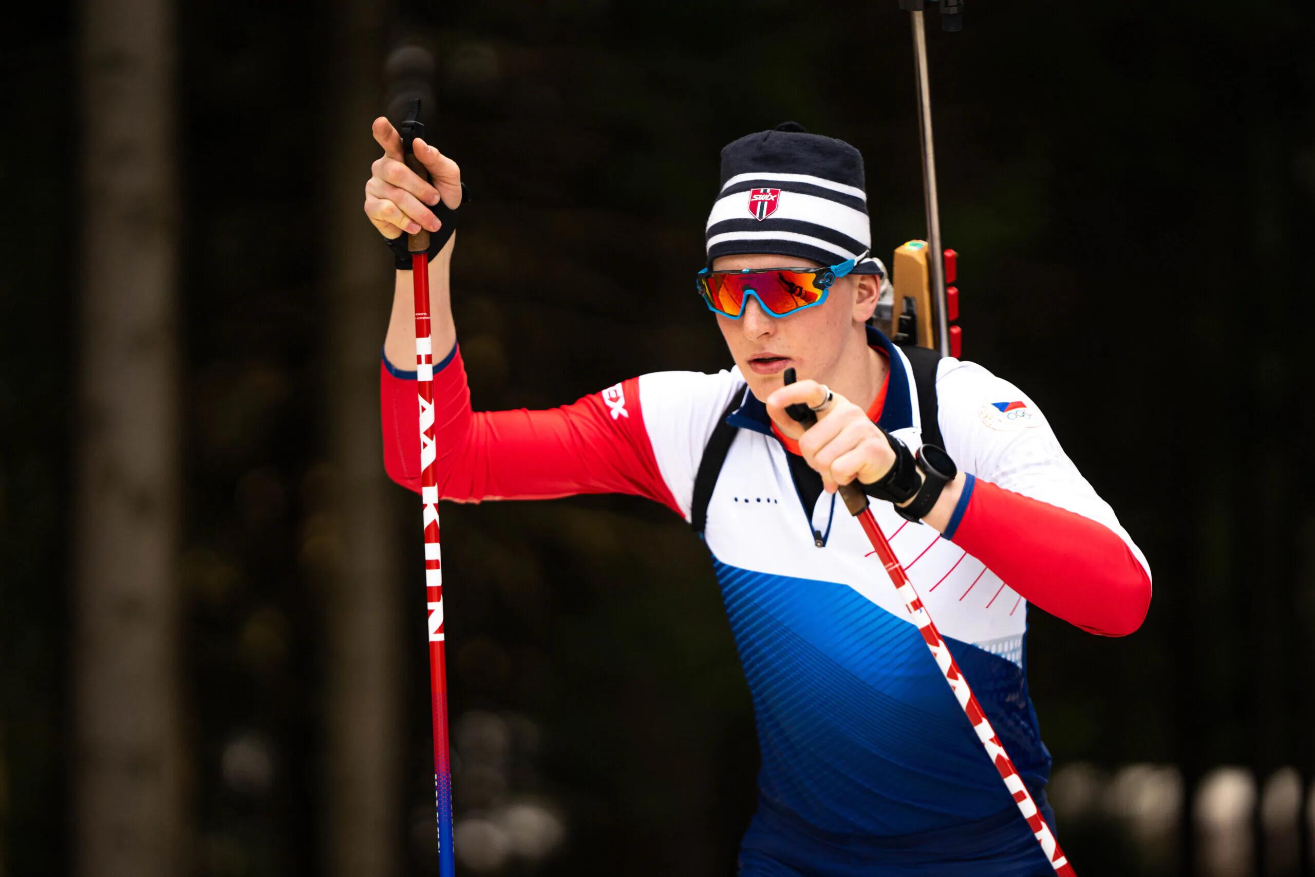 Běžecké hole HAAKON Elite Ultra 2.0 4/6