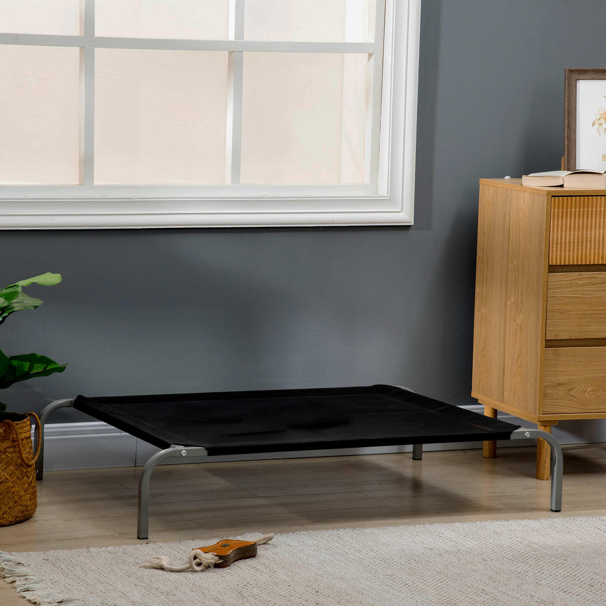 Cama elevada para cães 110x75x20 cm preto PawHut 2/7