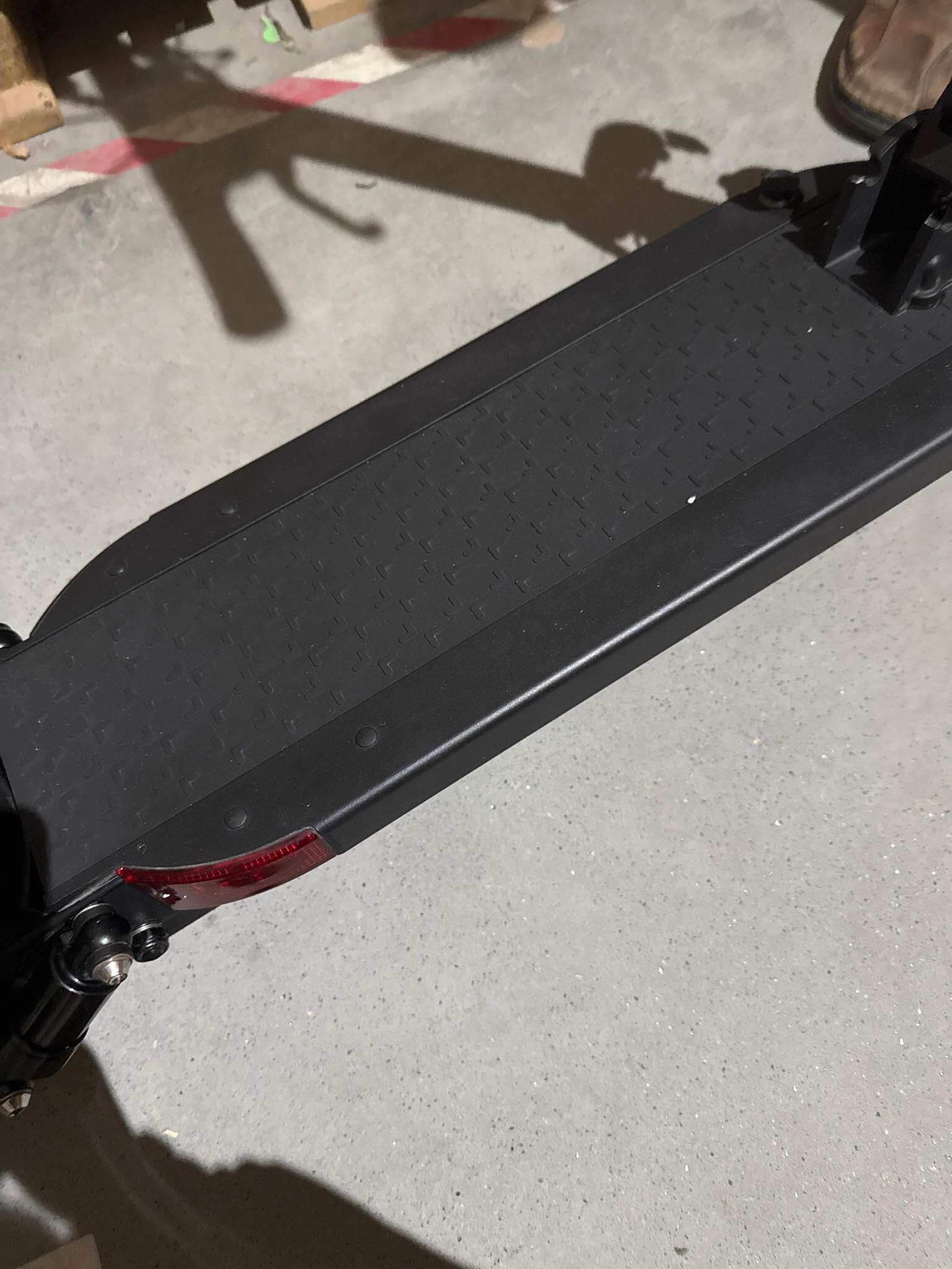 Second Life Hulajnoga elektryczna Motus Pro 10 600W- stan bardzo dobry 4/5
