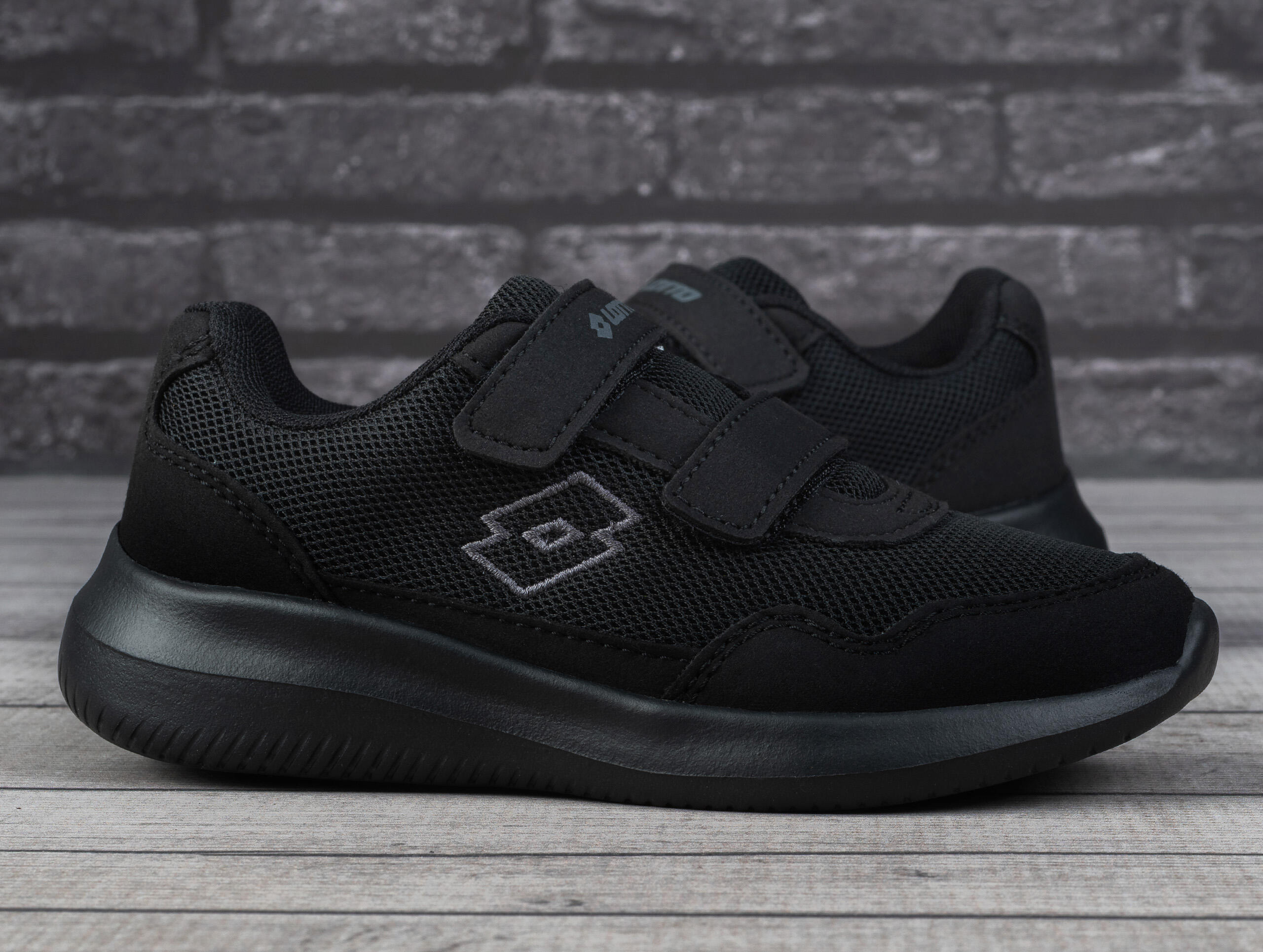 Zapatillas Lotto infantiles con velcro - mesh transpirable 2/7