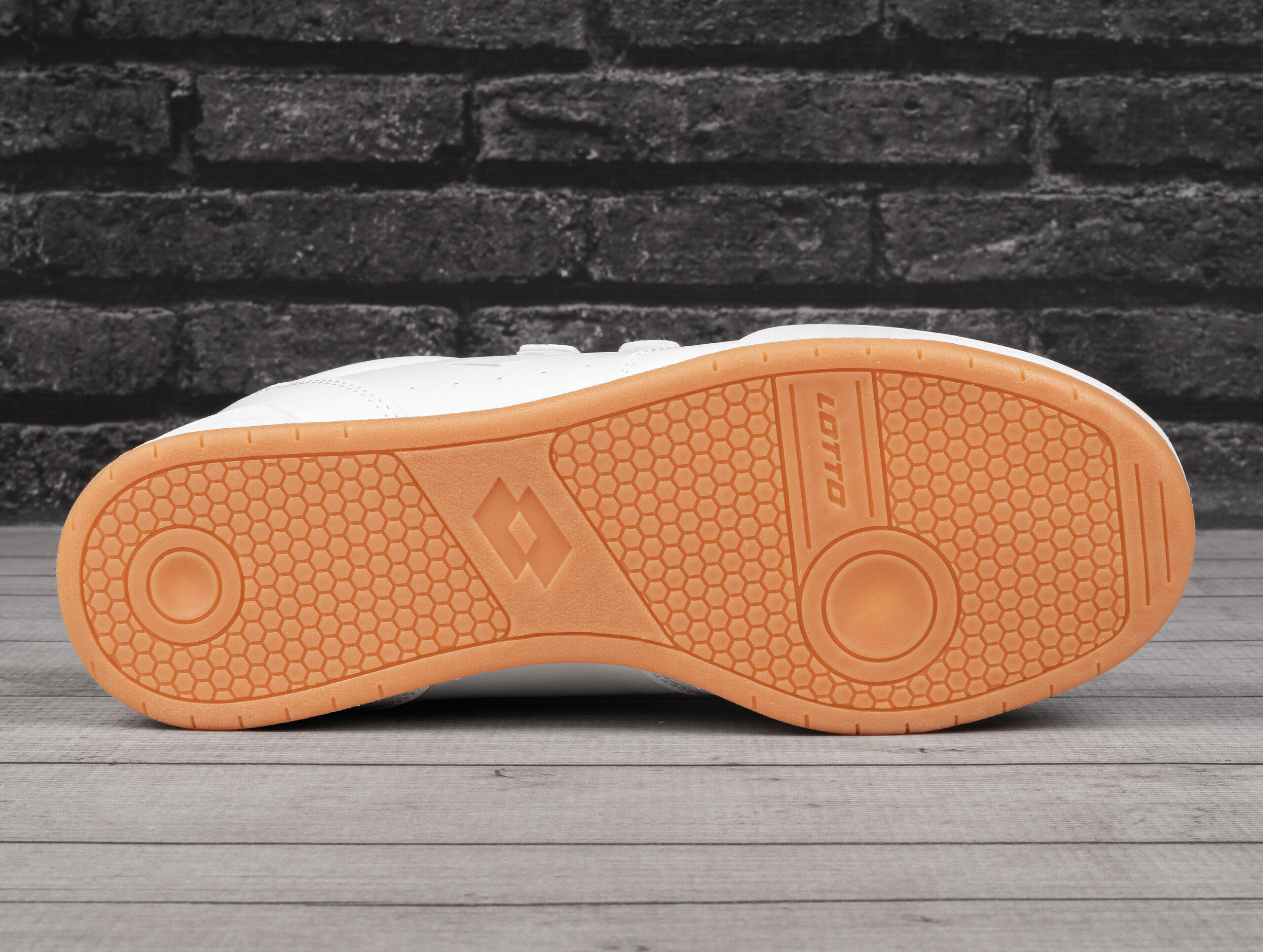 Buty męskie sportowe na rzep Lotto TITANIS VL 5/7