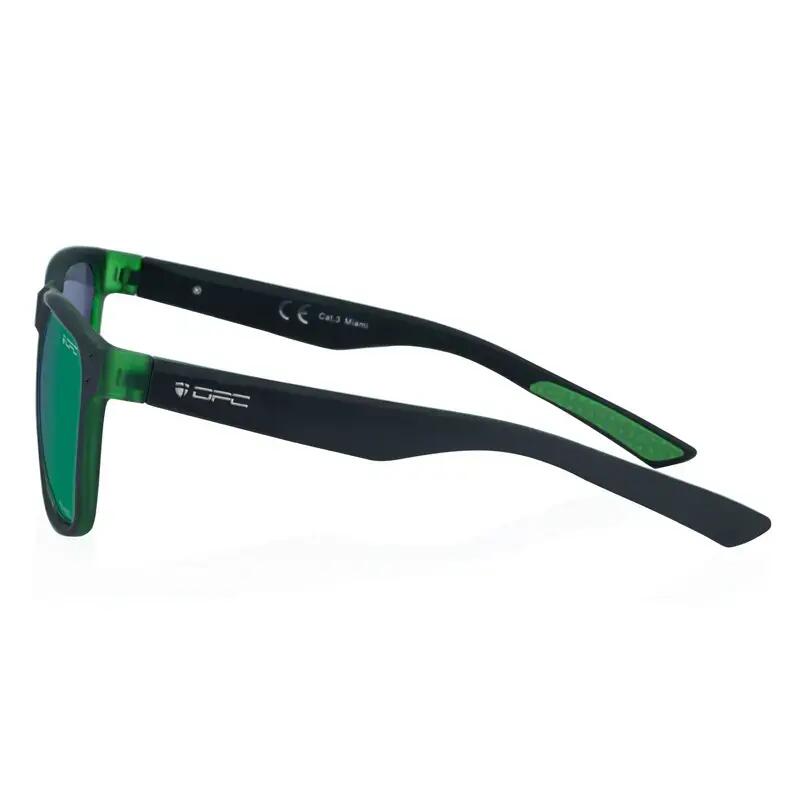 Okulary przeciwsłoneczne unisex z polaryzacja OPC Miami kat.3 + etui 5/6