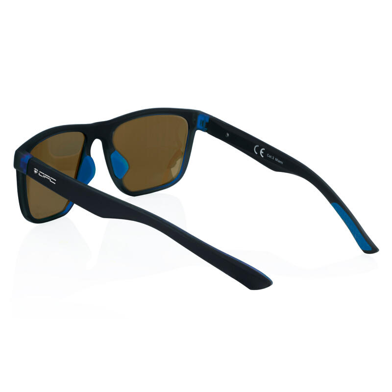 Okulary przeciwsłoneczne unisex z polaryzacja OPC Miami kat.3 + etui 4/6
