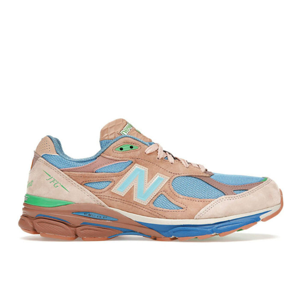NEW BALANCE picture