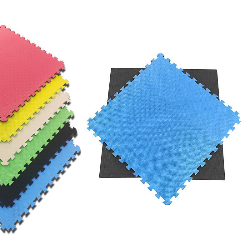 Tatami puzzle eva pack 4 / homologado ignífugo cee / 1 x 1 x 20mm (preto-azul)