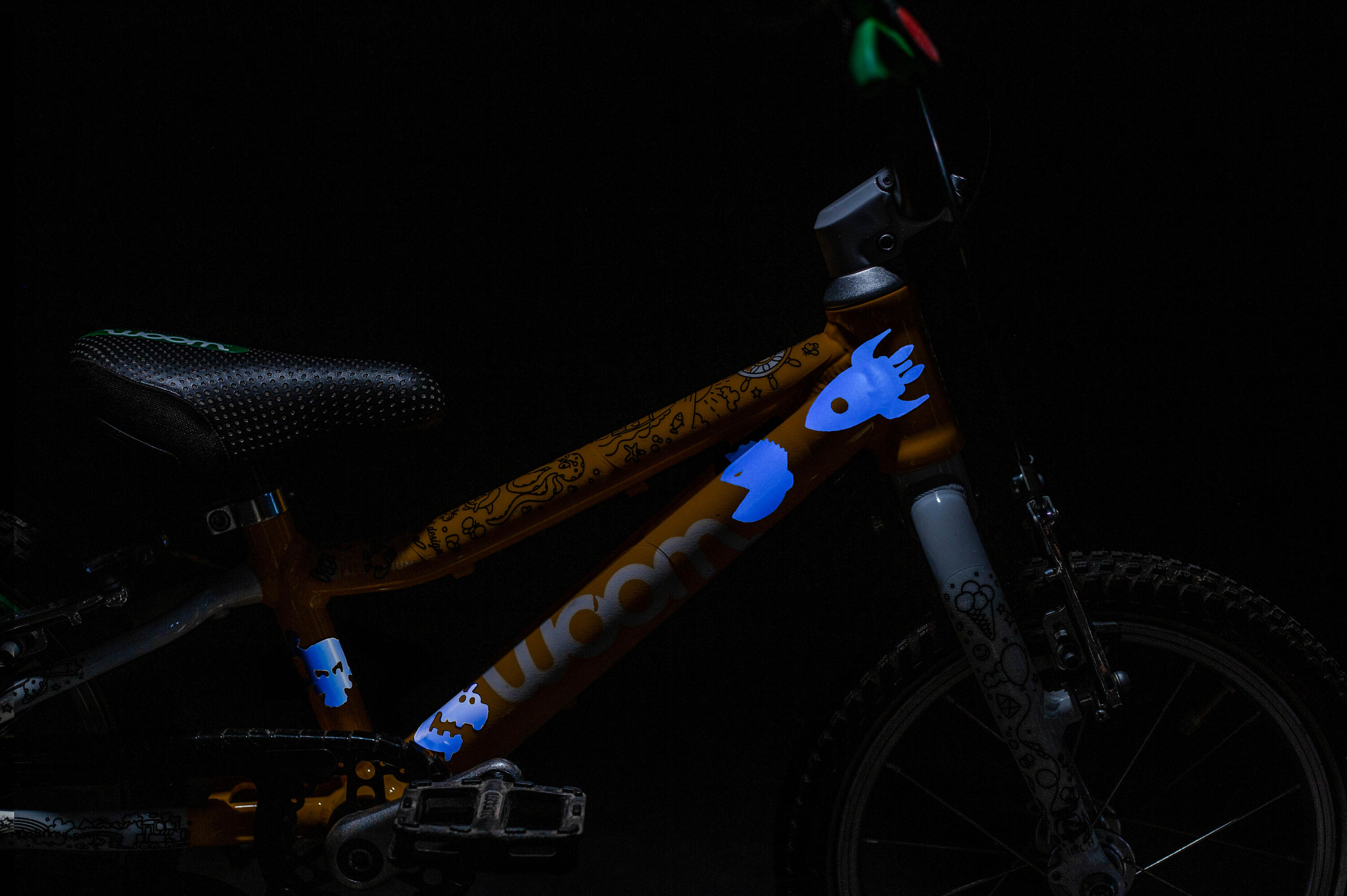 Riesel Design® reflektierende Aufkleber Fahrrad Fahrradhelm Kinderwagen 3/5