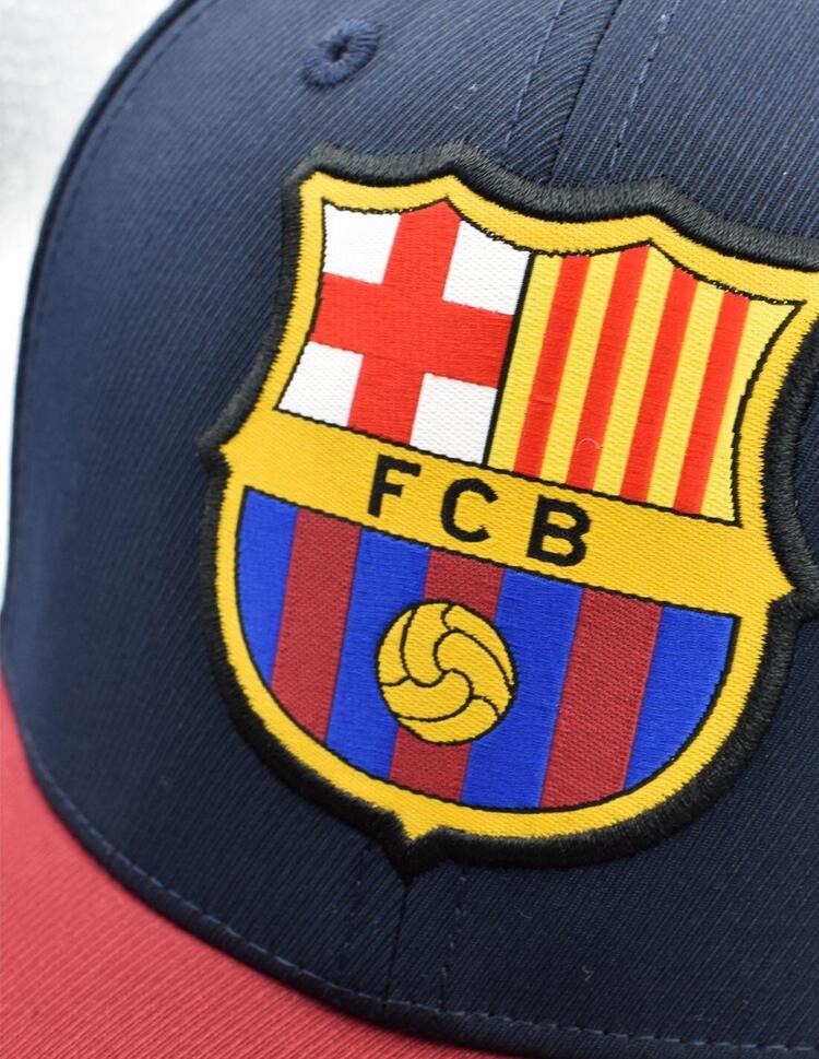 Czapka z daszkiem FC Barcelona Junior - oficjalna licencjonowana