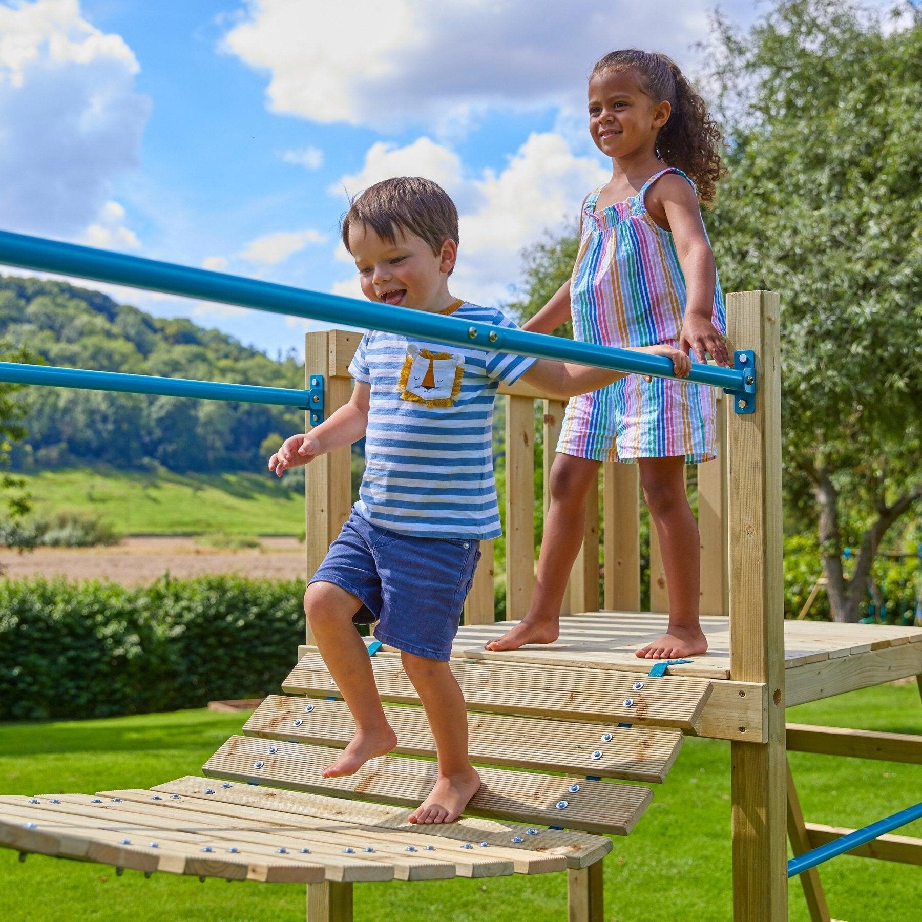 Aire de jeux double plateforme BRUYÈRE bois FSC® 4/5