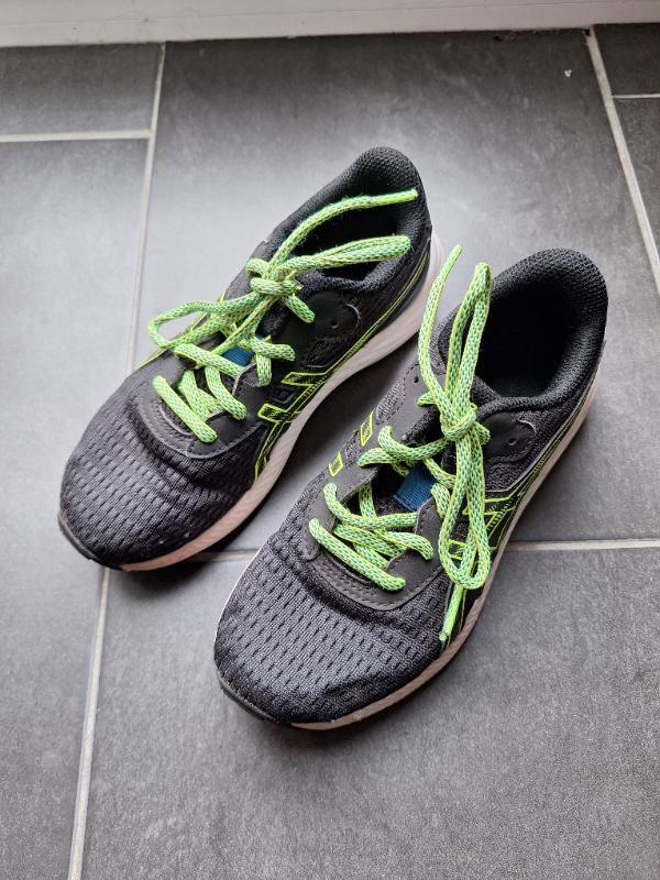 ASICS picture