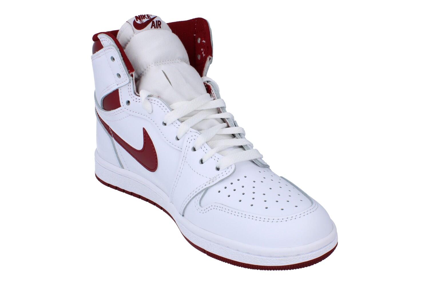 Jordan 1 Retro High '85 OG Metallic Burgundy 4/6