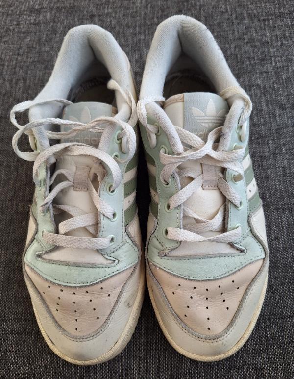 Entre Particuliers - Baskets Adidas 4/6