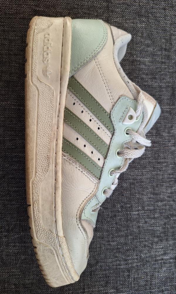 Entre Particuliers - Baskets Adidas 3/6