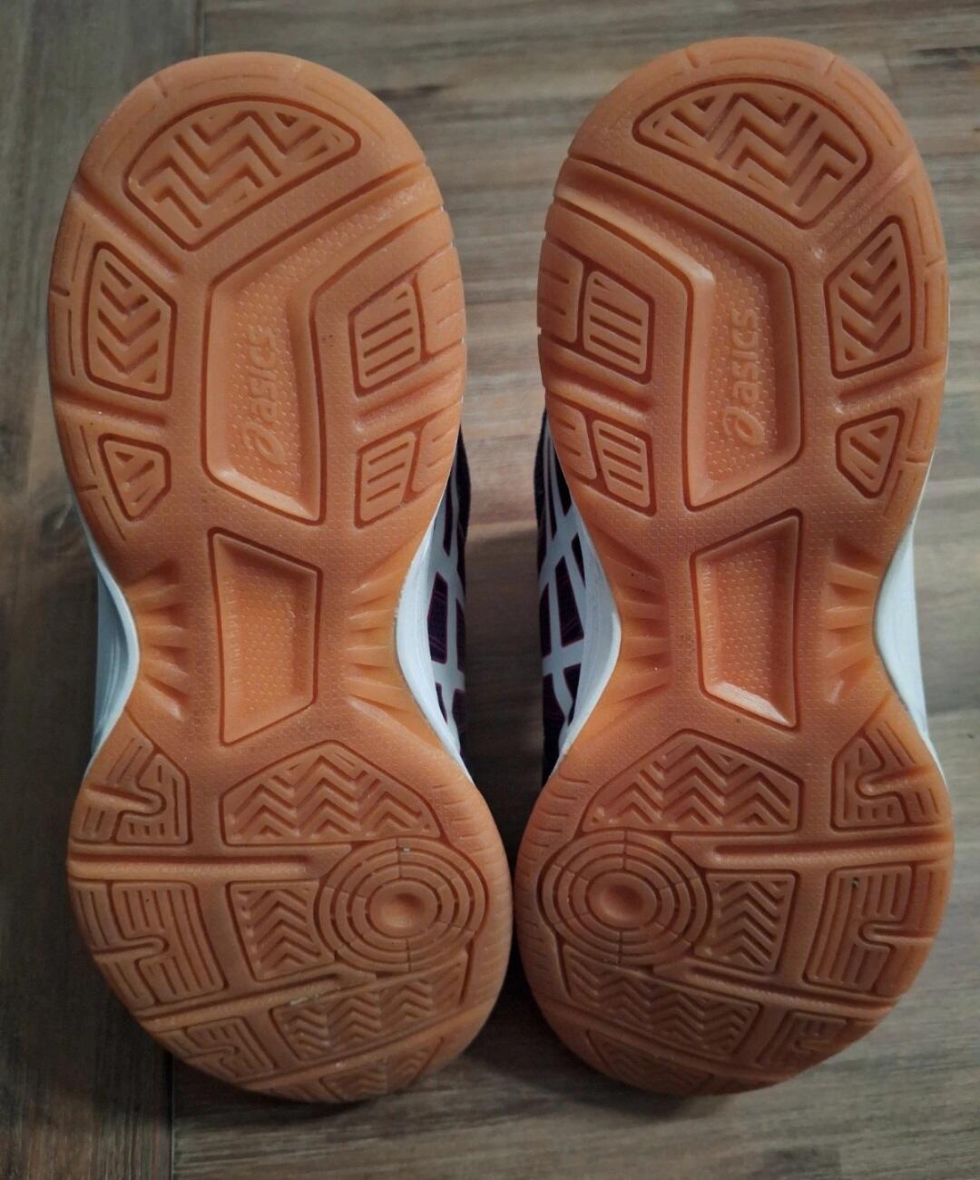 Entre Particuliers - Chaussures d'intérieur violettes Asics 3/4