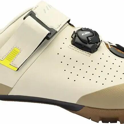 PHYSIS beige shoes