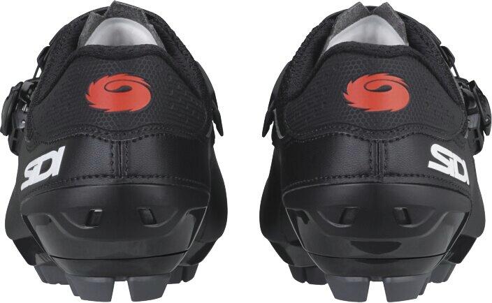 Chaussures EAGLE 10 noir/noir 4/6