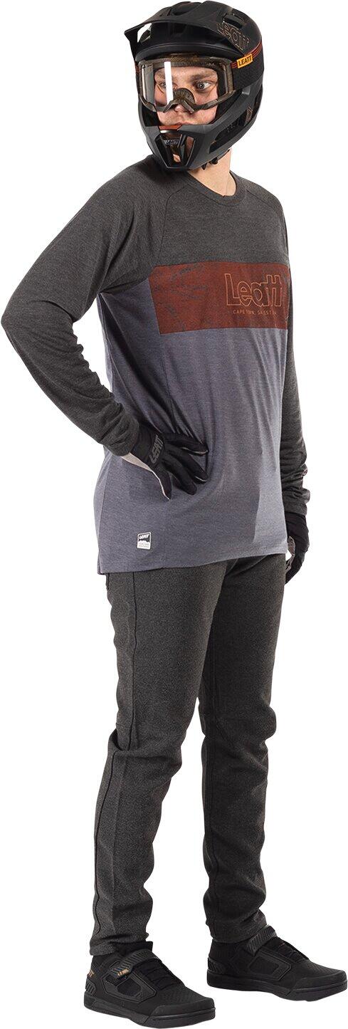 Camiseta MTB Gravity 2.0 transpirable y elástica, negra, para hombre 3/8