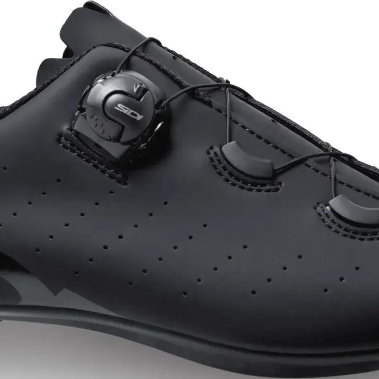 FAST 2 black shoes