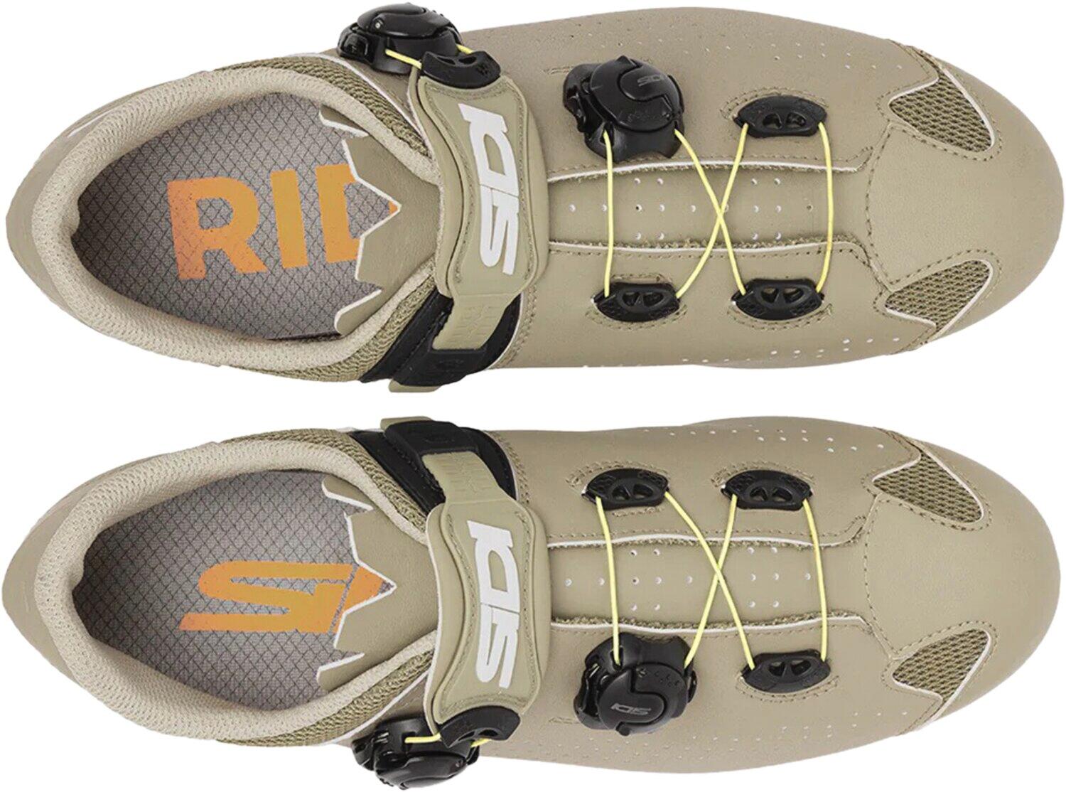 Zapatos beige EAGLE 10 5/6