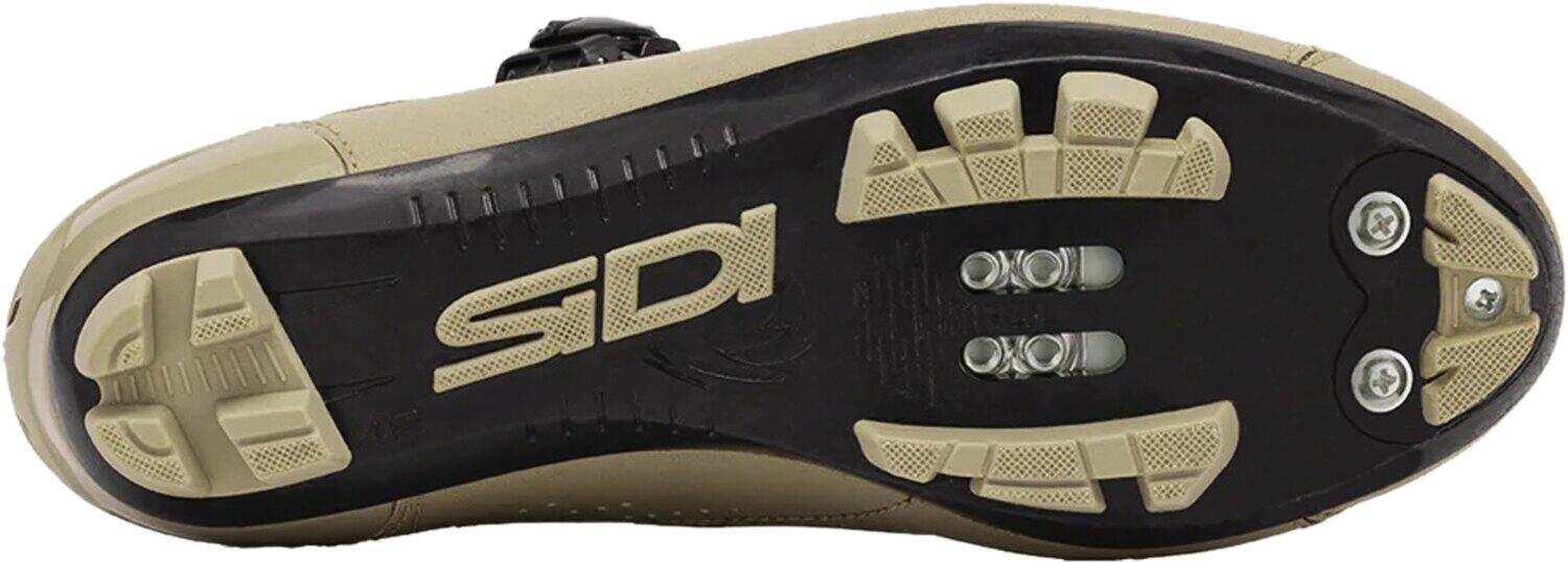 Zapatos beige EAGLE 10 3/6
