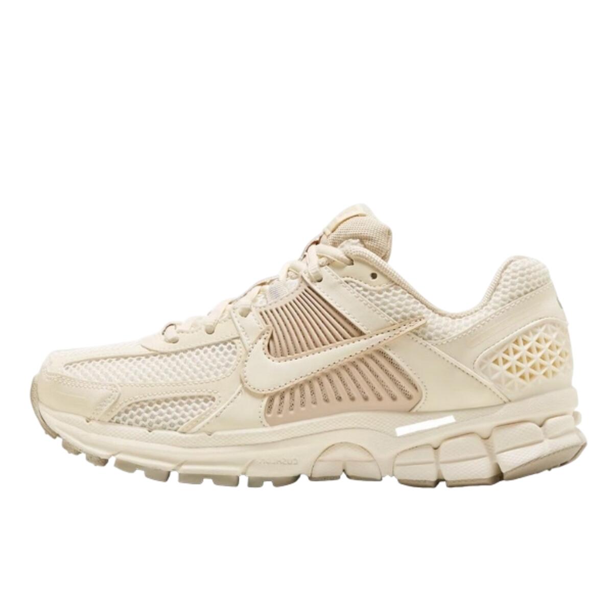 NIKE Scarpe  Vomero 5 Sail Light Orewood Brown