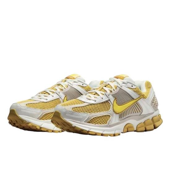 Zapatillas Zoom Vomero 5 Bronzine