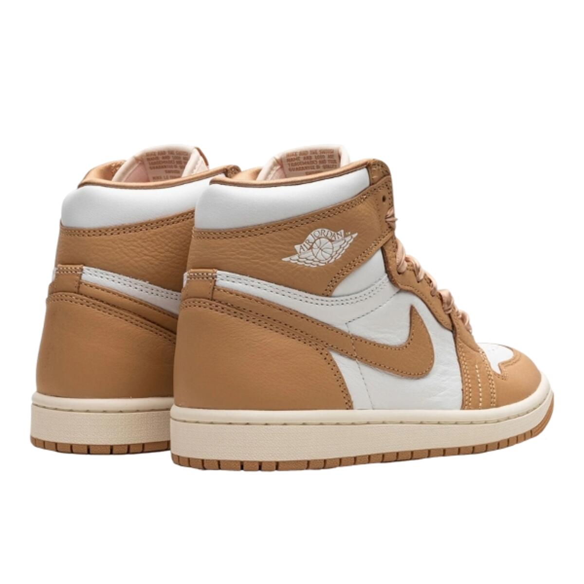 Chaussures  1 Retro High OG Praline 3/4