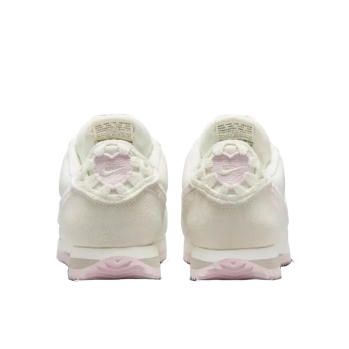 Zapatillas  Cortez Valentine's Day (2025) 3/4