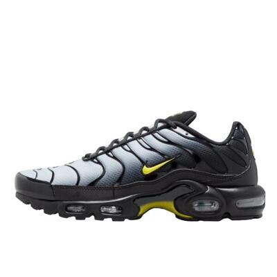 Schoenen air max plus black opti yellow