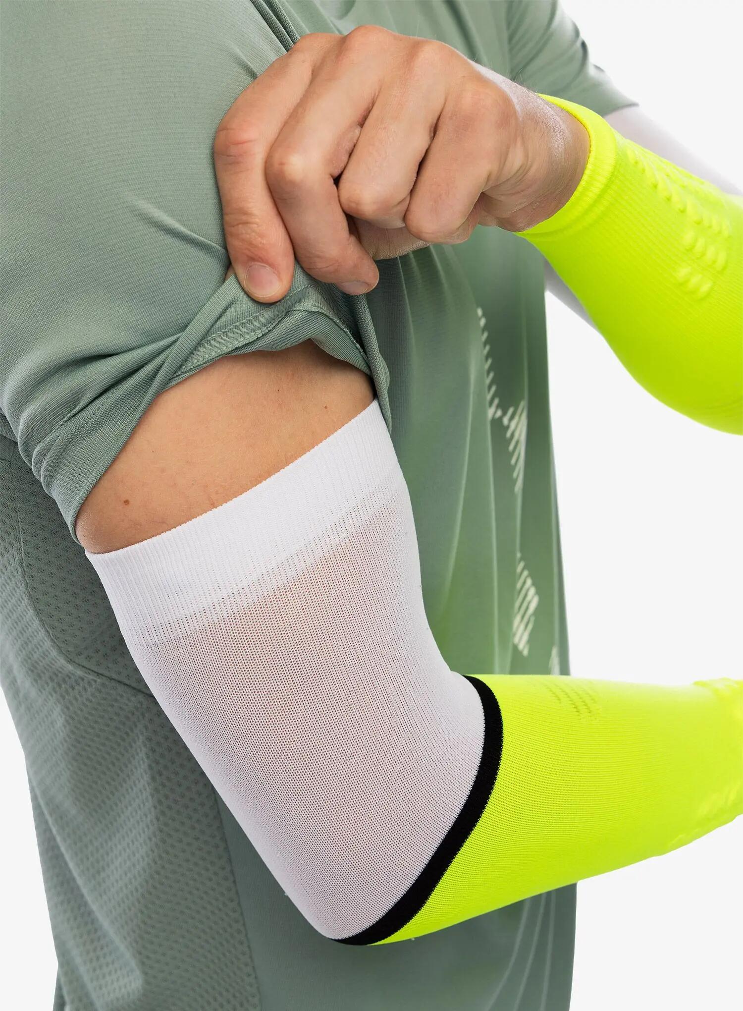Manchons de compressions pour bras "Ultralight" Compressport (lot de 2) 6/7