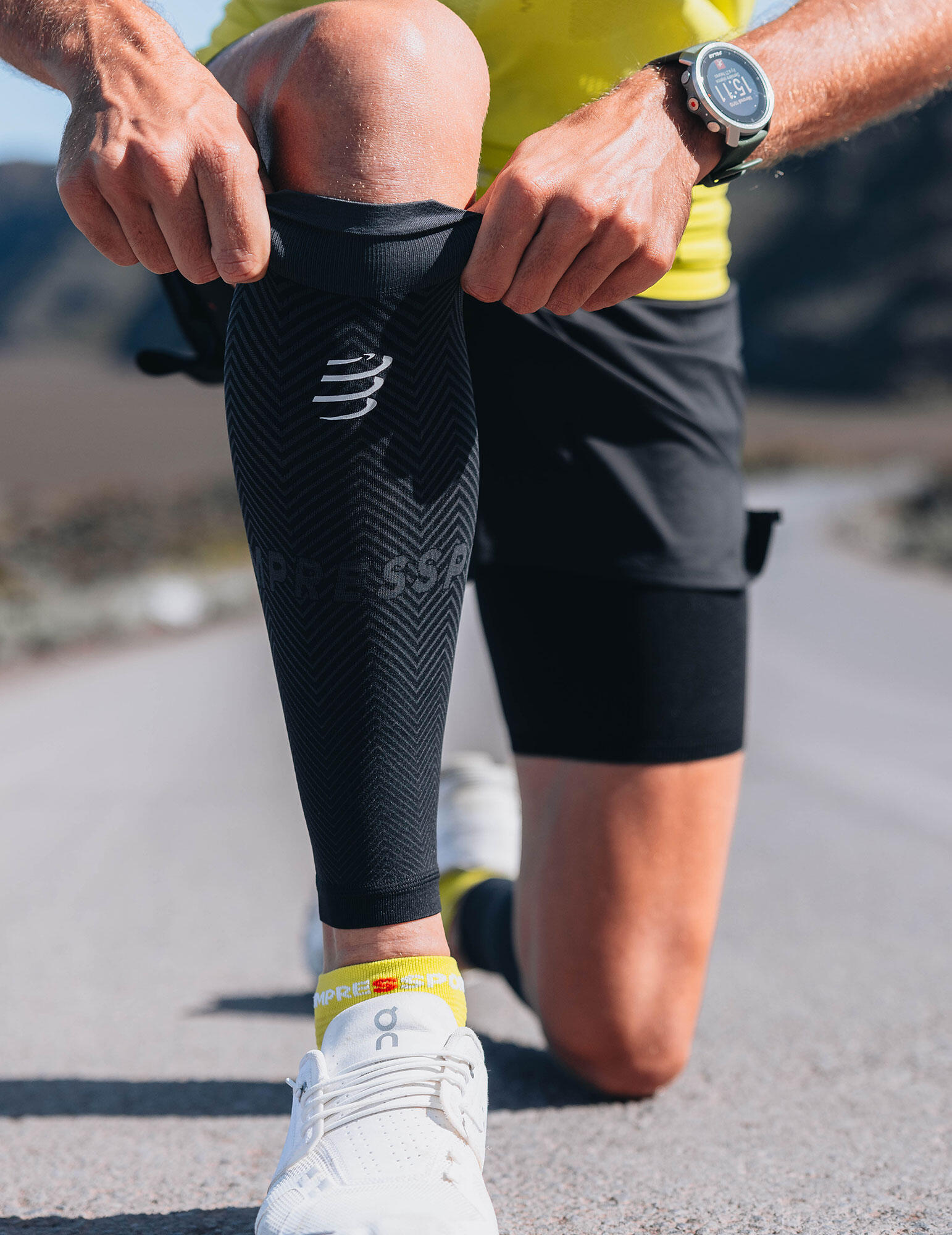 Manguitos de compresión para pantorrillas Compressport "R2 Oxygen" (lote de 2) 4/7