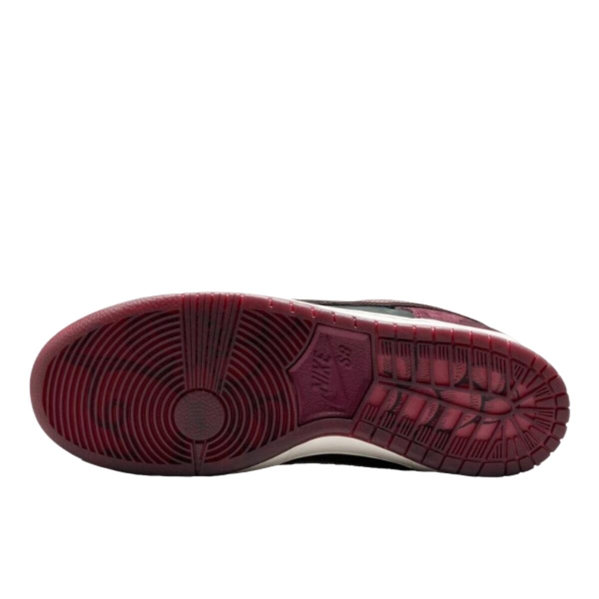 Chaussures  SB Dunk Low Riot Skateshop 5/6