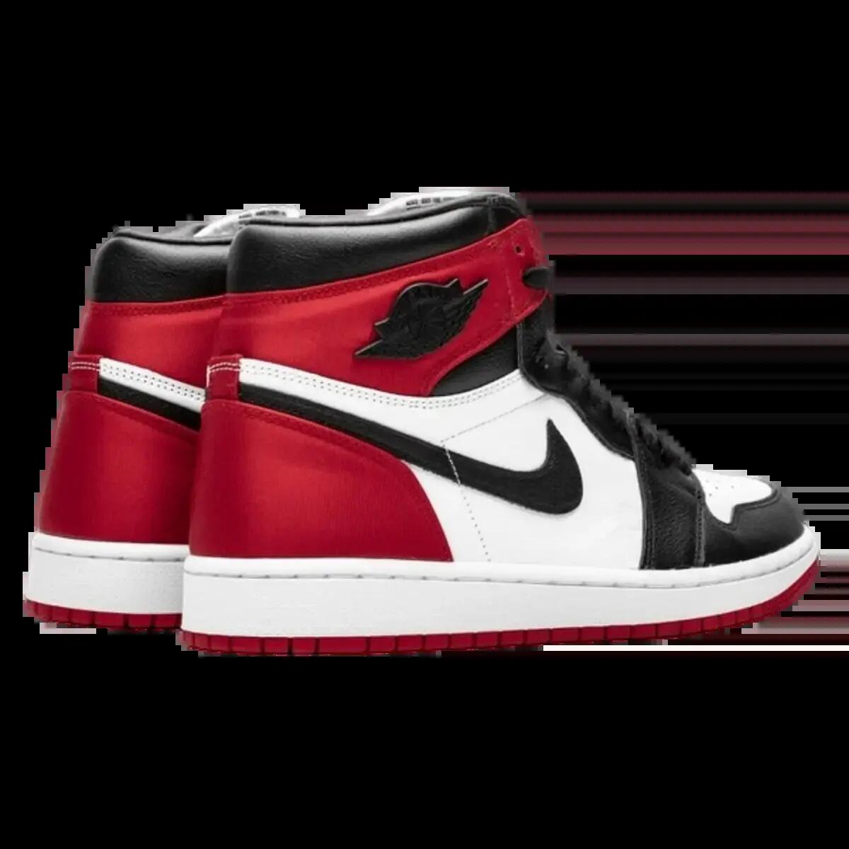 Chaussures  1 Retro High Satin Black Toe 3/4