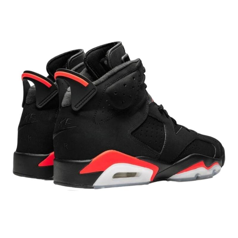 6 Retro Black Infrared