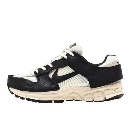 Zapatillas Zoom Vomero 5 Timeless Panda Dunk