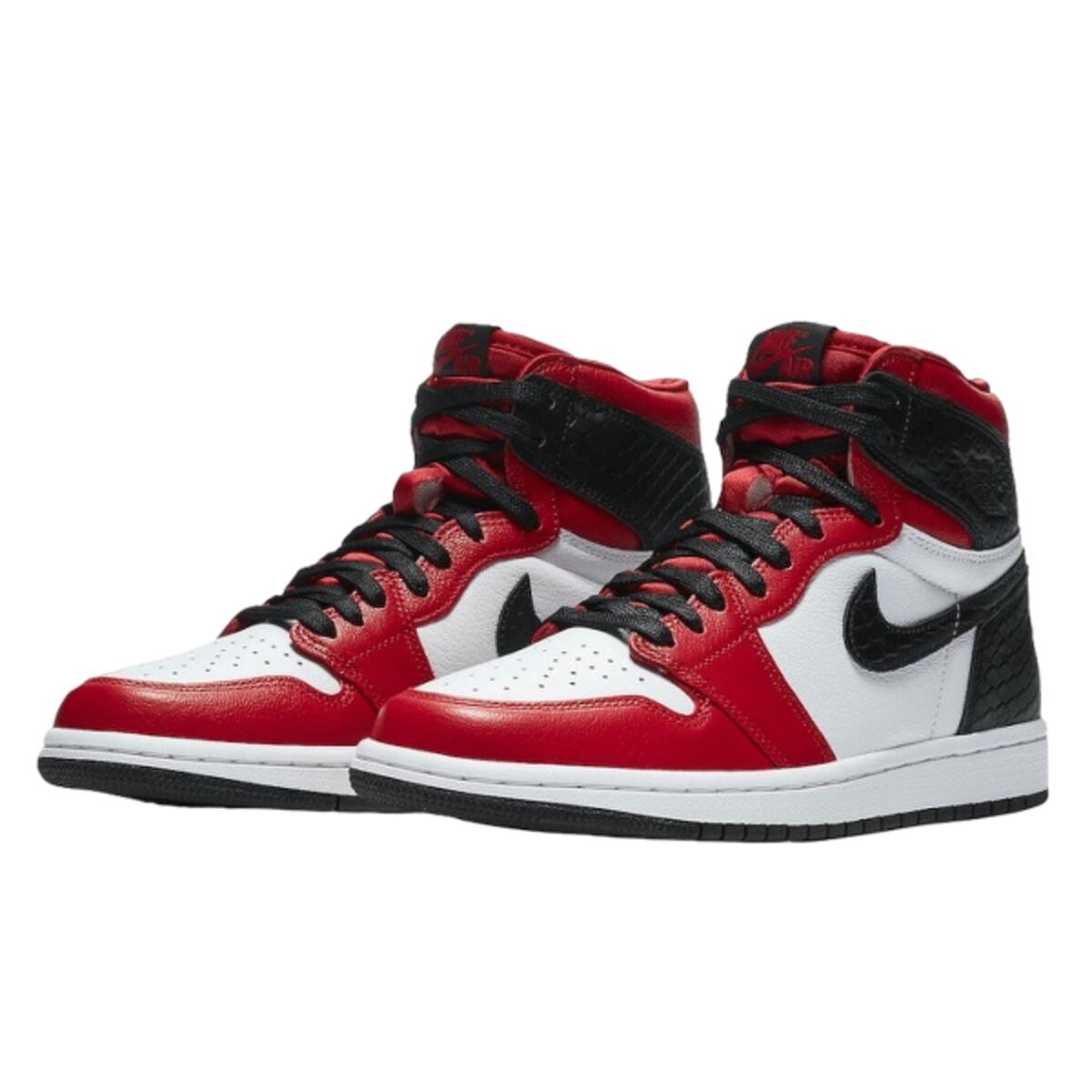 Chaussures  Air Jordan 1 Retro High Satin Snake Chicago 2/3